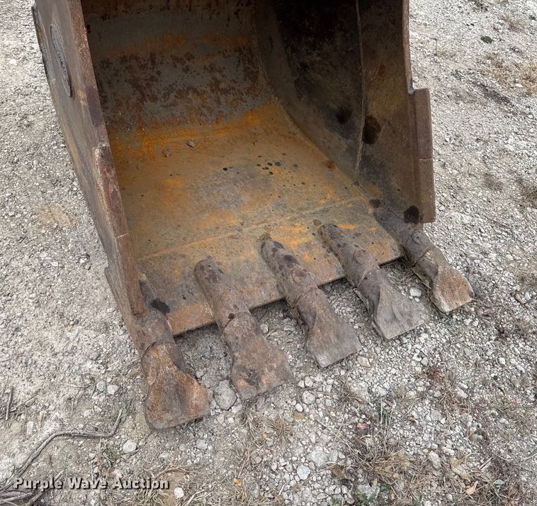 image for item EM2498 1998 Komatsu PC120-6 excavator