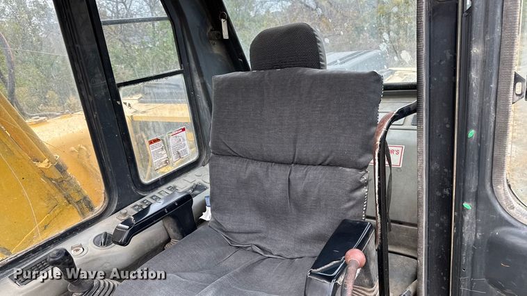 image for item EM2498 1998 Komatsu PC120-6 excavator