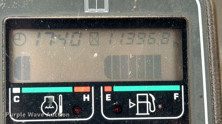 image for item EM2498 1998 Komatsu PC120-6 excavator