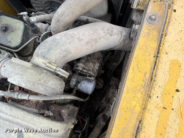 image for item EM2498 1998 Komatsu PC120-6 excavator
