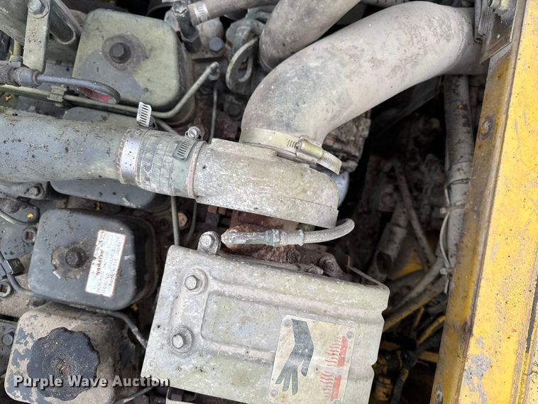 image for item EM2498 1998 Komatsu PC120-6 excavator