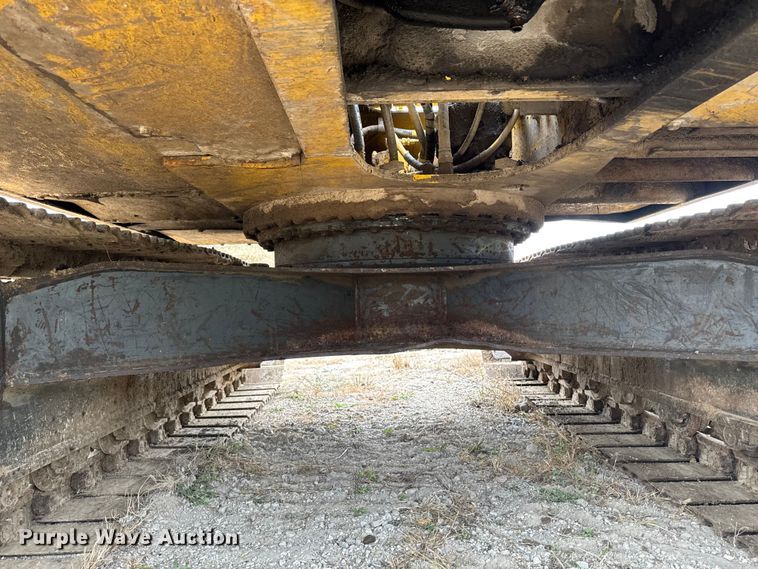 image for item EM2498 1998 Komatsu PC120-6 excavator