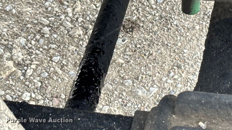 image for item EM2499 1992 International 8100 semi truck