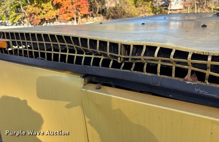 image for item EM6142 2006 Atlas Copo XASE1600CD air compressor