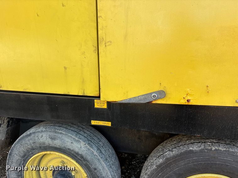 image for item EM6142 2006 Atlas Copo XASE1600CD air compressor