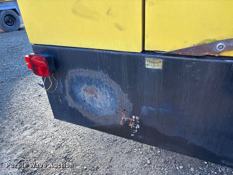 image for item EM6142 2006 Atlas Copo XASE1600CD air compressor