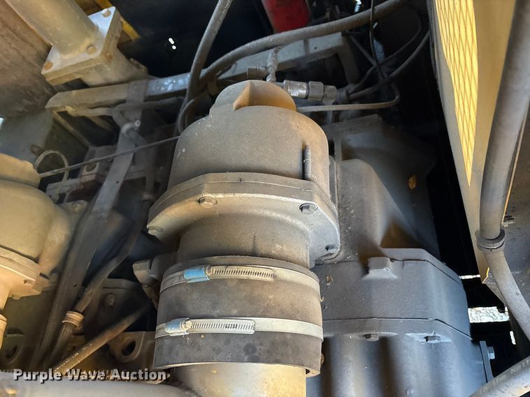 image for item EM6142 2006 Atlas Copo XASE1600CD air compressor