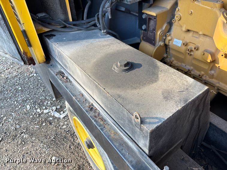 image for item EM6142 2006 Atlas Copo XASE1600CD air compressor