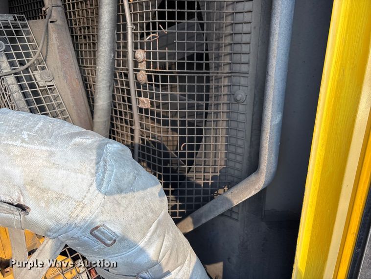 image for item EM6142 2006 Atlas Copo XASE1600CD air compressor