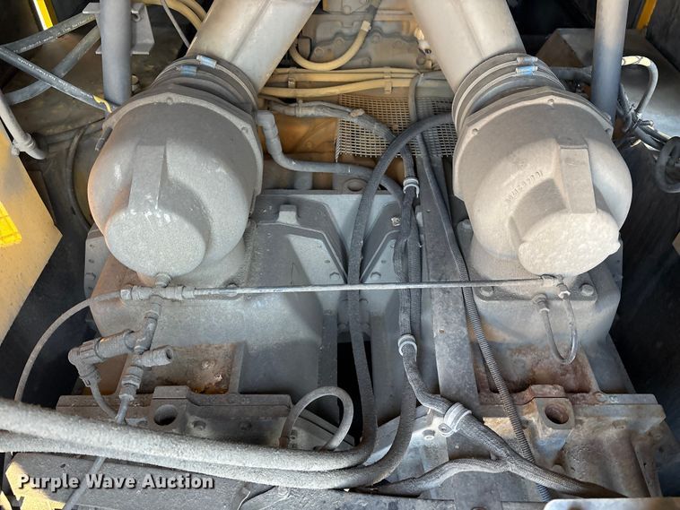 image for item EM6142 2006 Atlas Copo XASE1600CD air compressor