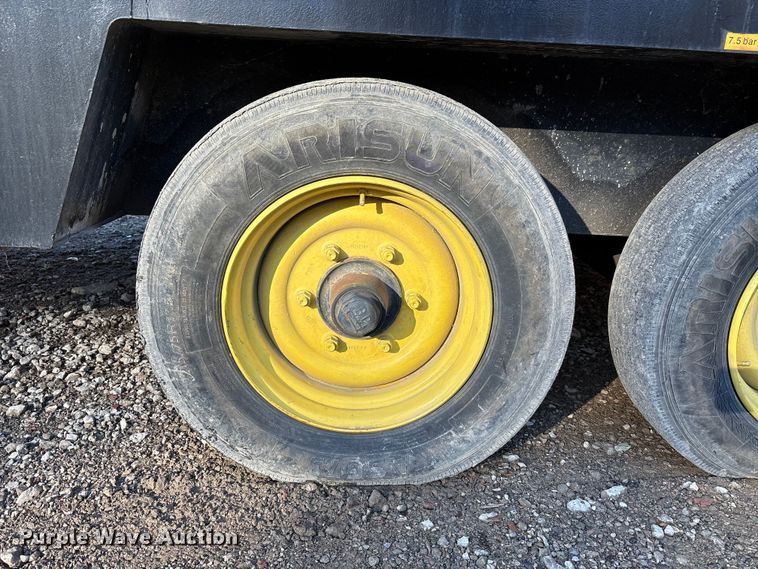 image for item EM6142 2006 Atlas Copo XASE1600CD air compressor