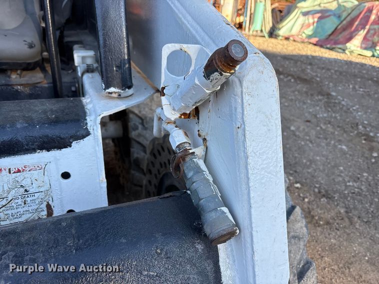 image for item EM6143 1997 Bobcat 753 skid steer loader