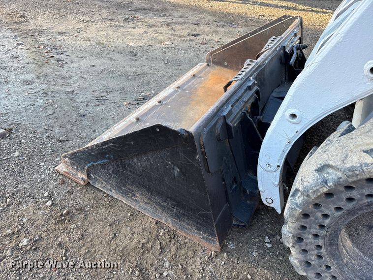 image for item EM6143 1997 Bobcat 753 skid steer loader