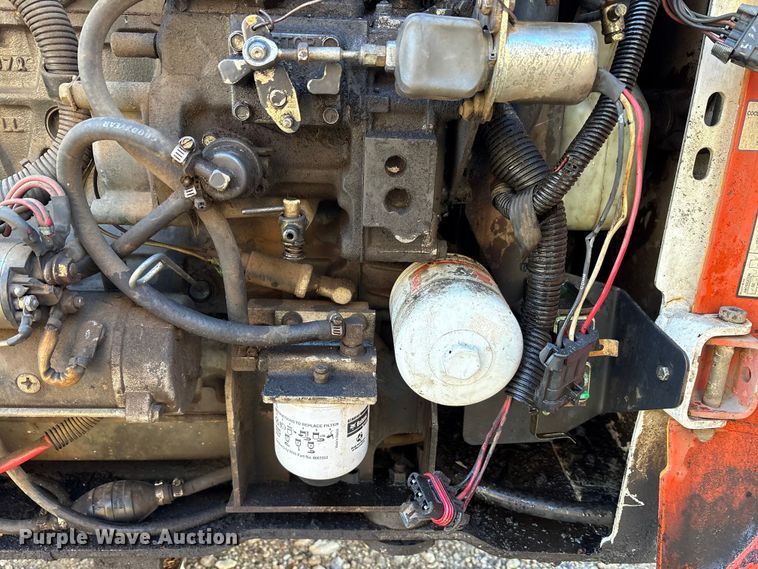 image for item EM6143 1997 Bobcat 753 skid steer loader