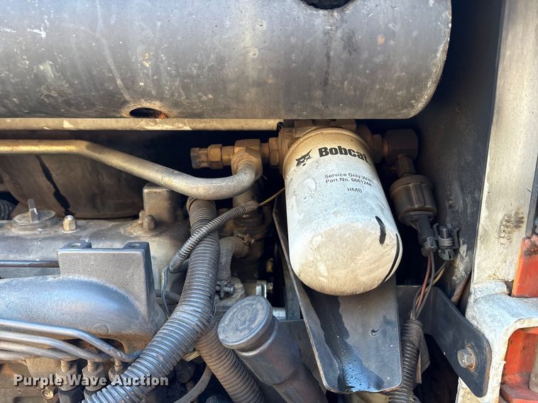 image for item EM6143 1997 Bobcat 753 skid steer loader