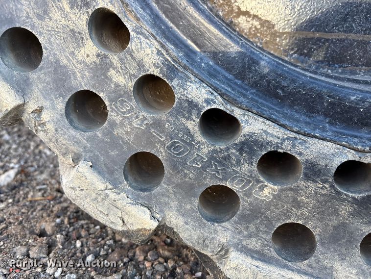 image for item EM6143 1997 Bobcat 753 skid steer loader