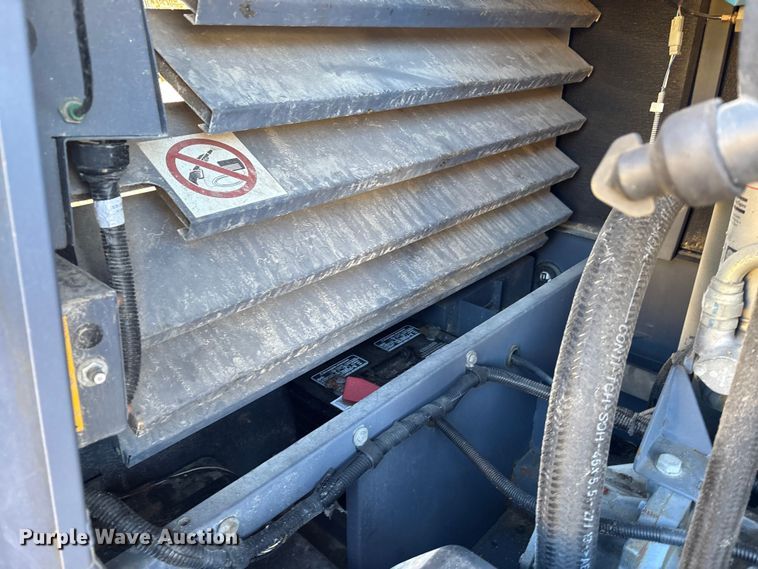 image for item EM6144 Atlas Copco XATS400 JD7 air compressor