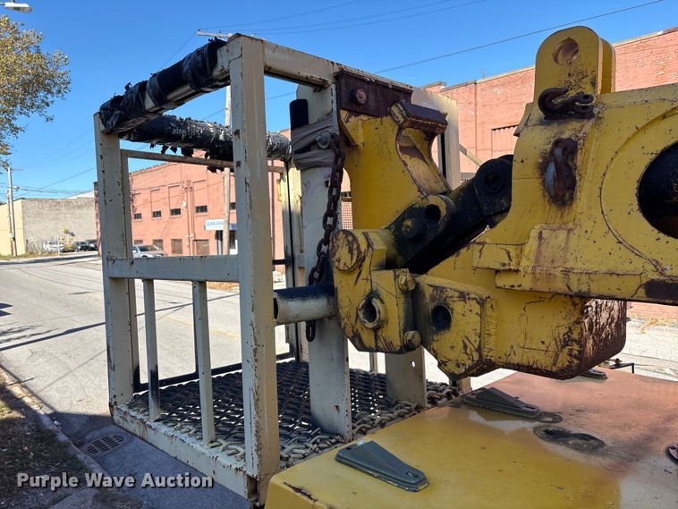 image for item EM6147 Gradall G3W wheeled excavator