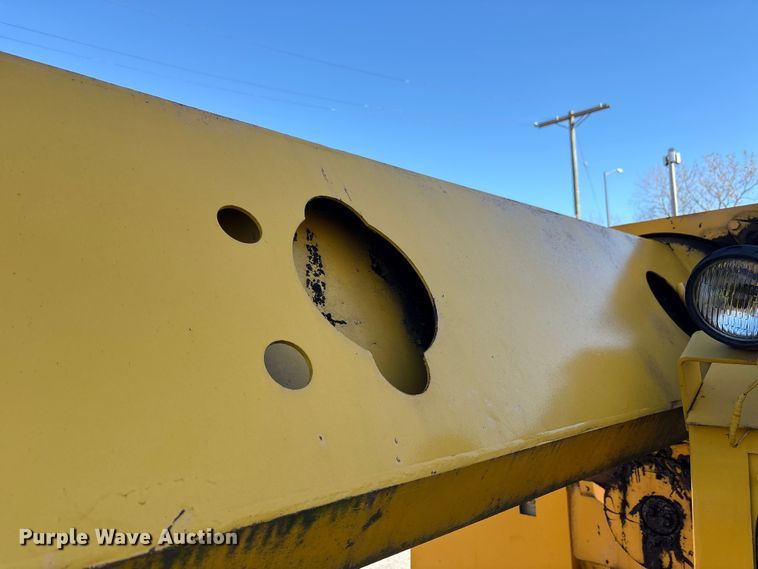 image for item EM6147 Gradall G3W wheeled excavator