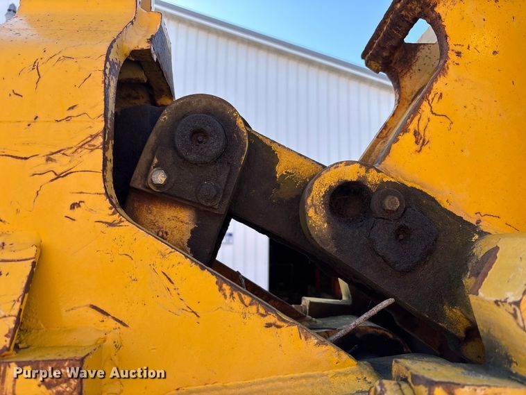 image for item EM6147 Gradall G3W wheeled excavator