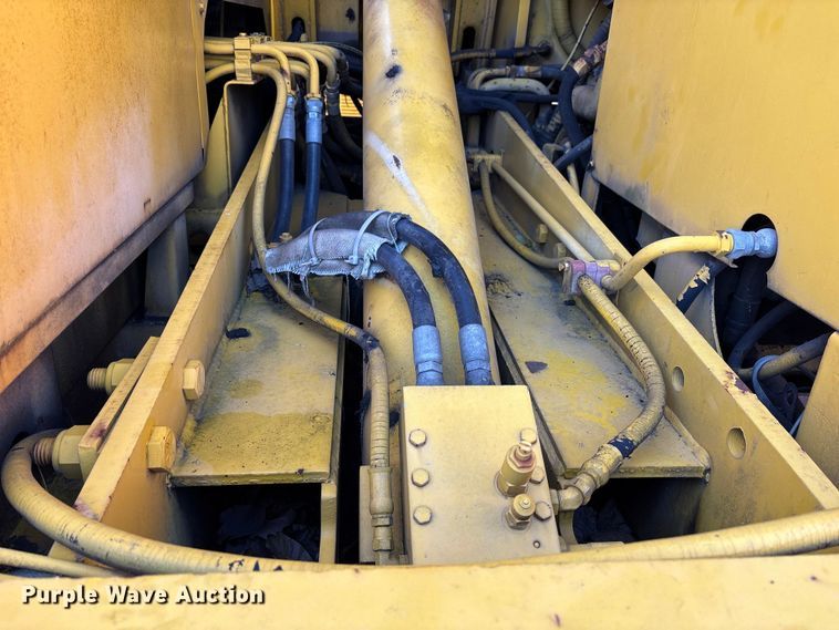 image for item EM6147 Gradall G3W wheeled excavator