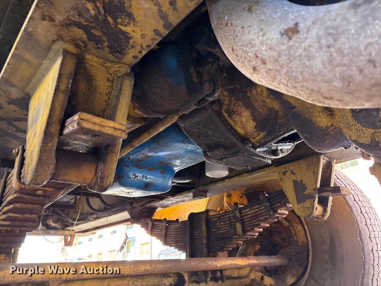 image for item EM6147 Gradall G3W wheeled excavator