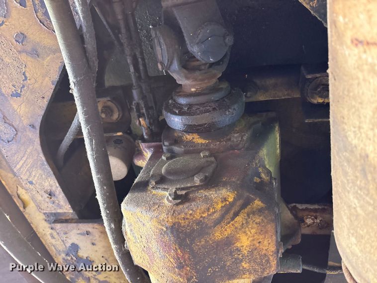 image for item EM6147 Gradall G3W wheeled excavator