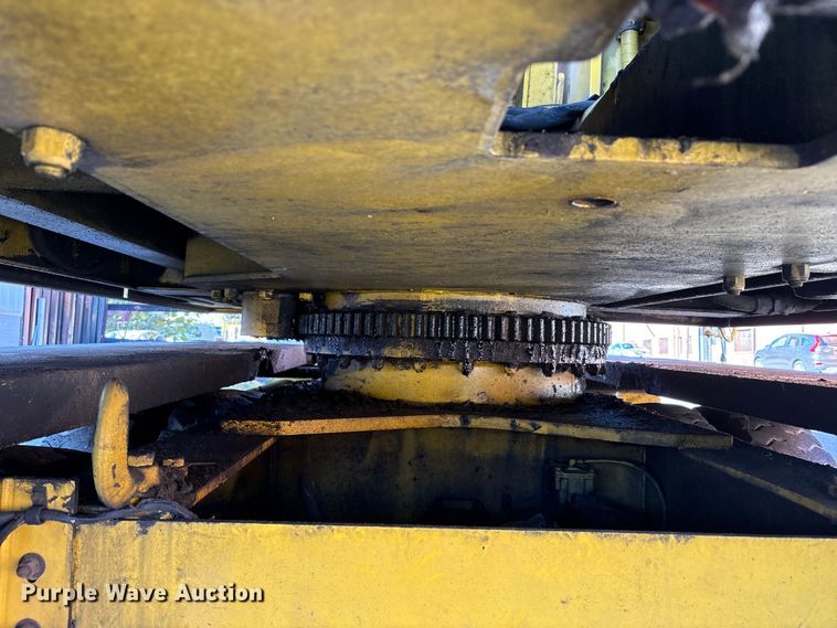 image for item EM6147 Gradall G3W wheeled excavator