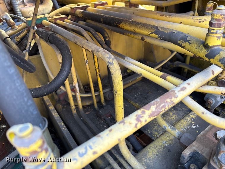 image for item EM6147 Gradall G3W wheeled excavator