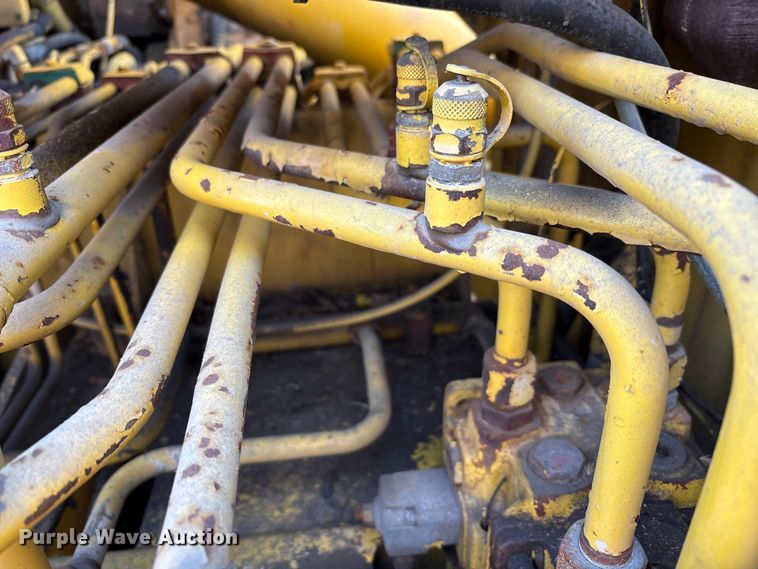 image for item EM6147 Gradall G3W wheeled excavator