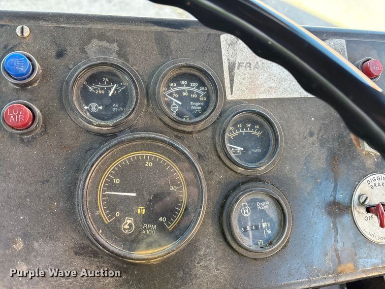 image for item EM6147 Gradall G3W wheeled excavator