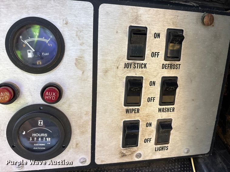 image for item EM6147 Gradall G3W wheeled excavator