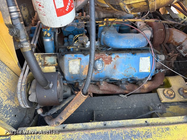 image for item EM6147 Gradall G3W wheeled excavator