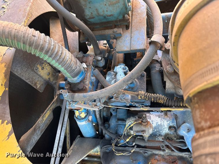 image for item EM6147 Gradall G3W wheeled excavator