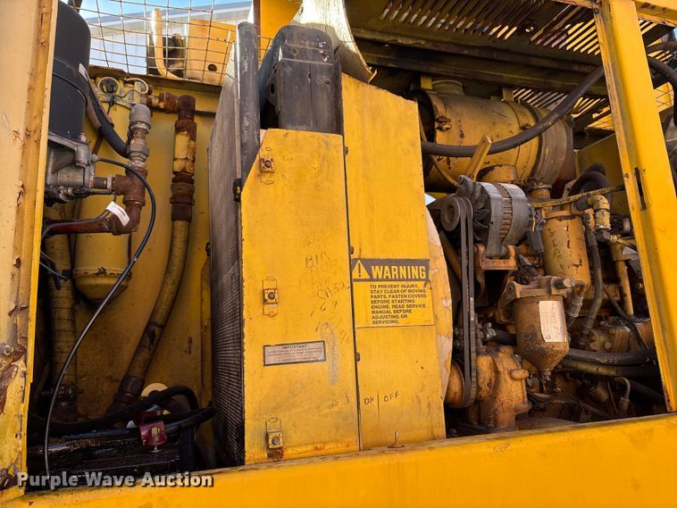 image for item EM6147 Gradall G3W wheeled excavator