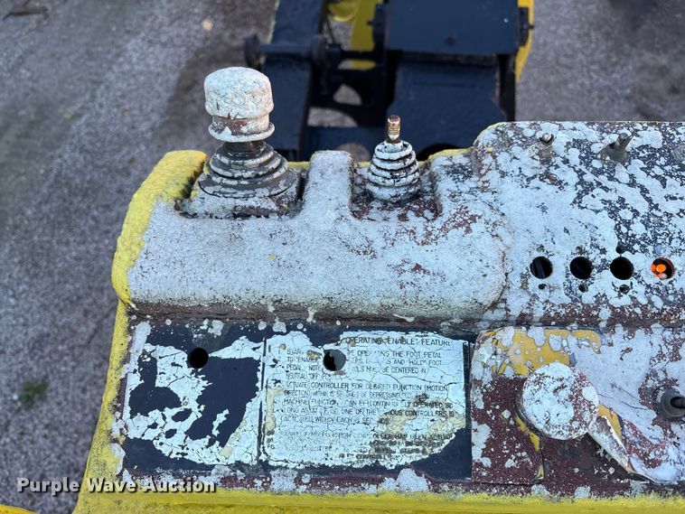 image for item EM6148 Grove T80 boom lift