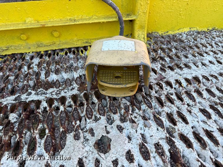 image for item EM6148 Grove T80 boom lift