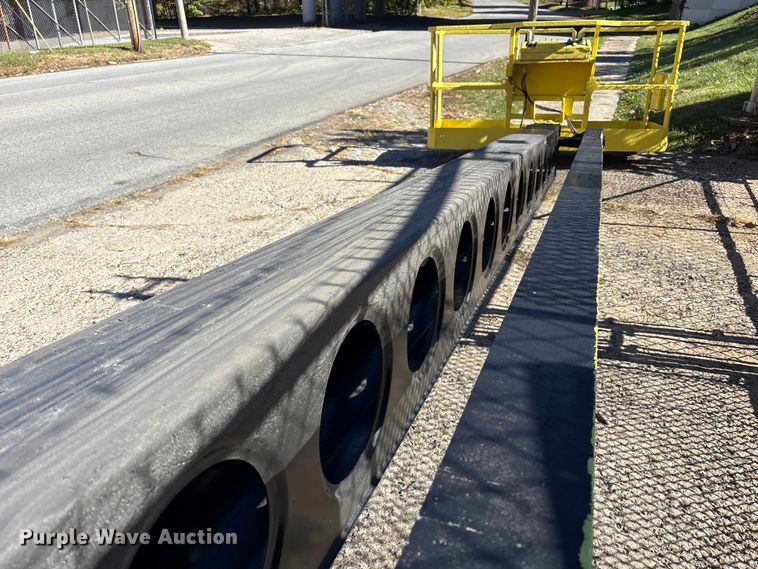 image for item EM6148 Grove T80 boom lift