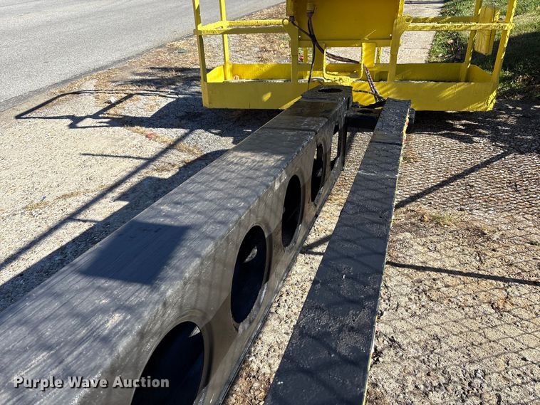 image for item EM6148 Grove T80 boom lift