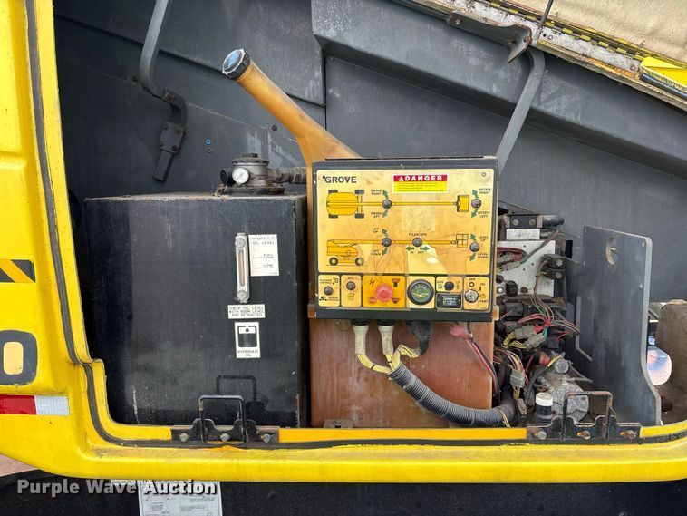 image for item EM6148 Grove T80 boom lift