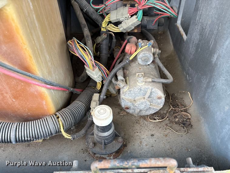 image for item EM6148 Grove T80 boom lift