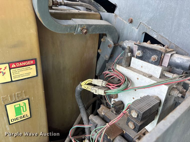 image for item EM6148 Grove T80 boom lift