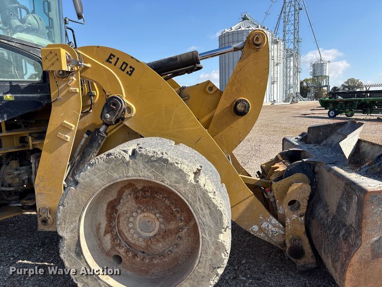 image for item EM6151 2013 Caterpillar 924K wheel loader