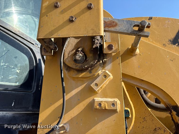 image for item EM6151 2013 Caterpillar 924K wheel loader