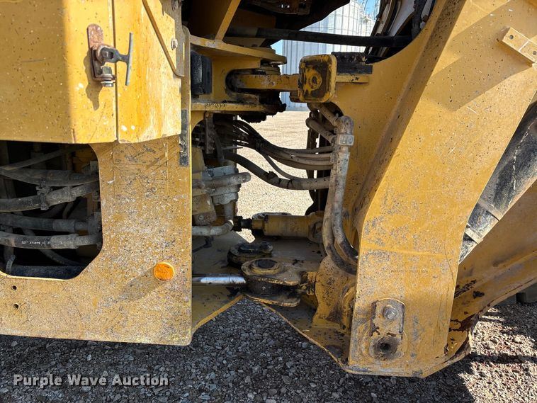 image for item EM6151 2013 Caterpillar 924K wheel loader