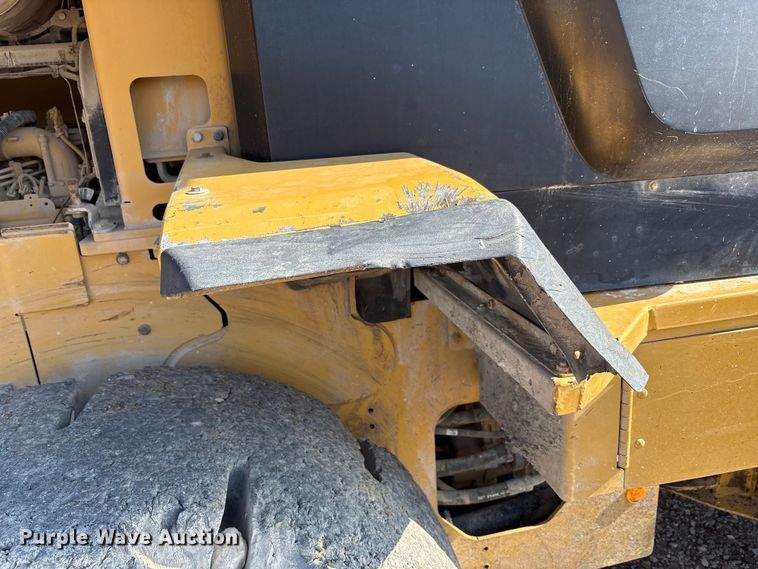 image for item EM6151 2013 Caterpillar 924K wheel loader