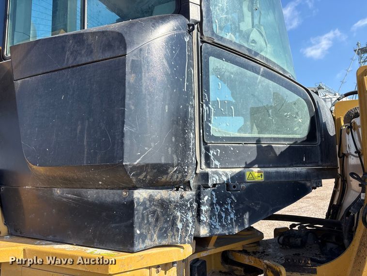 image for item EM6151 2013 Caterpillar 924K wheel loader