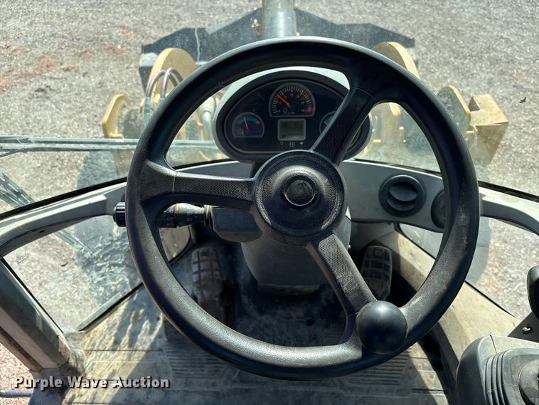image for item EM6151 2013 Caterpillar 924K wheel loader