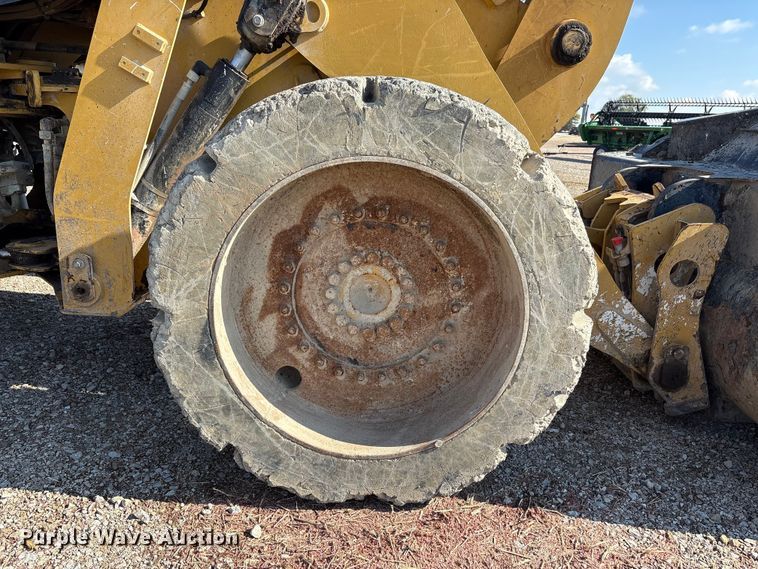 image for item EM6151 2013 Caterpillar 924K wheel loader
