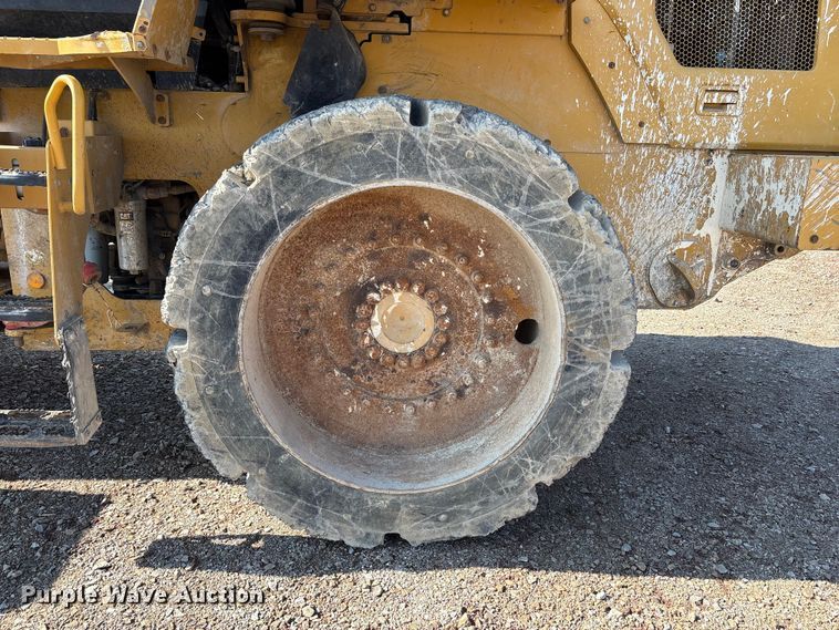 image for item EM6151 2013 Caterpillar 924K wheel loader